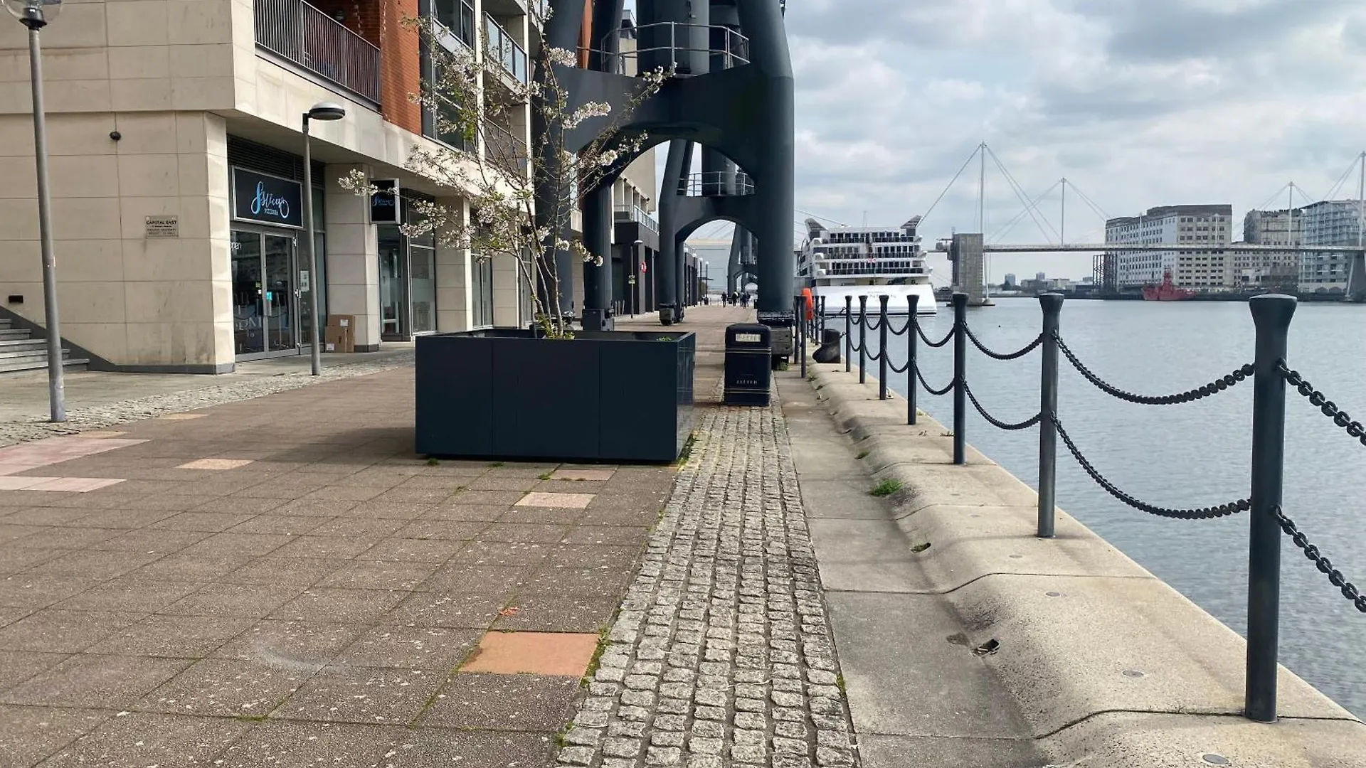 Cosy 3 Bed Penthouse In Royal Docks London Apartment United Kingdom